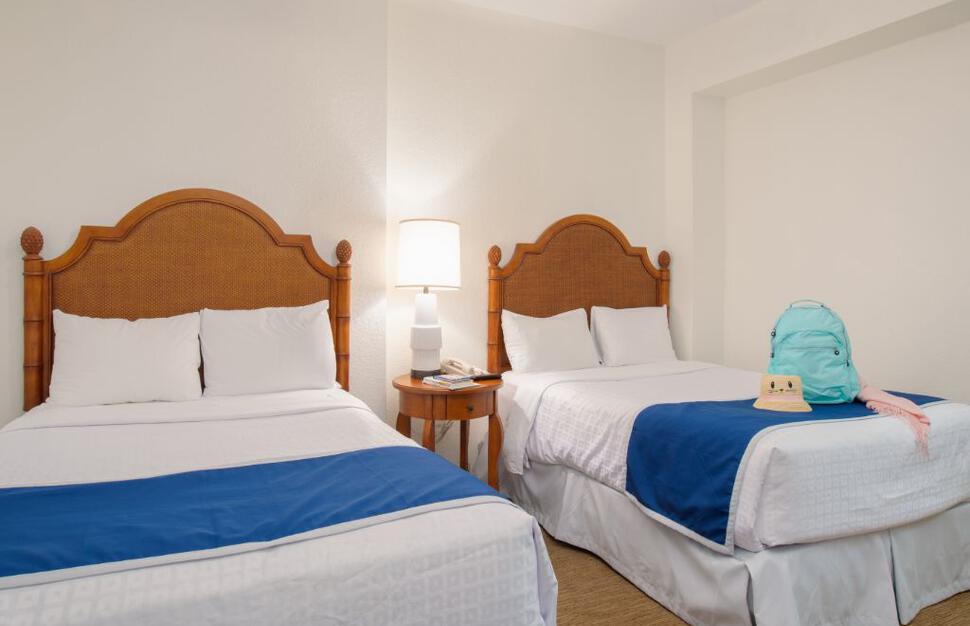 Lake-Buena-Vista-Village-Resort-Spa-7.jpg