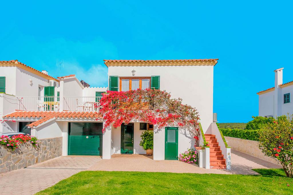 MAH_81730_Villa_Isa_1219_07.jpg