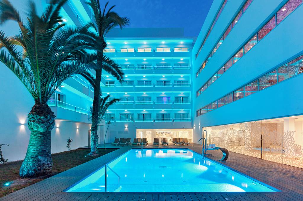 PMI_82528_The_Sea_Hotel_by_Grupotel_1120_06.jpg