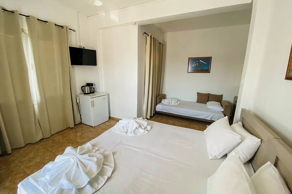 PVK_85538_Central_Hotel_Parga_0723_02.jpg