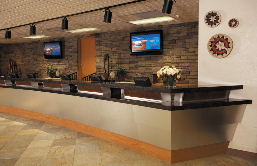 Lake-Powell-Resort-4.jpg