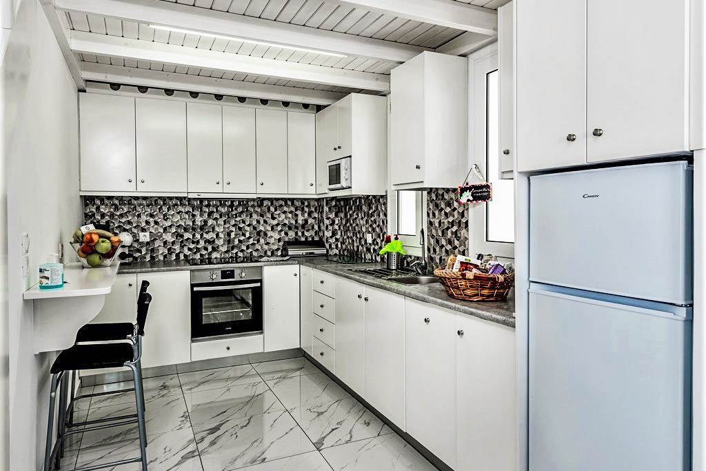 KGS_84972_Villa_Xenos_Tessera_1222_18.jpg