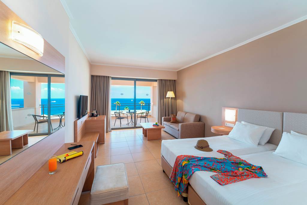 RHO_70433_Kresten_Royal_Euphoria_Resort_1123_06.jpg