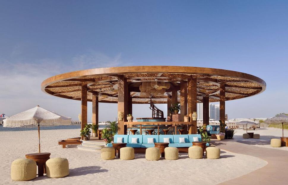 The-Ritz-Carlton-Dubai-3.jpg