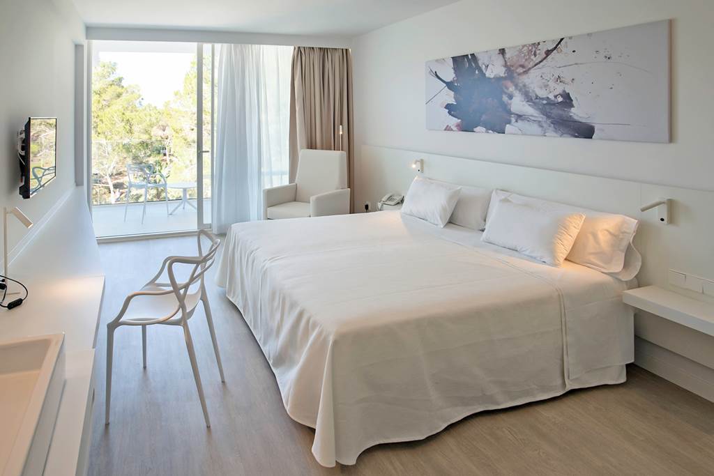 IBZ_82150_Els_Pins_Resort_and_Spa_Ibiza_0220_11.jpg