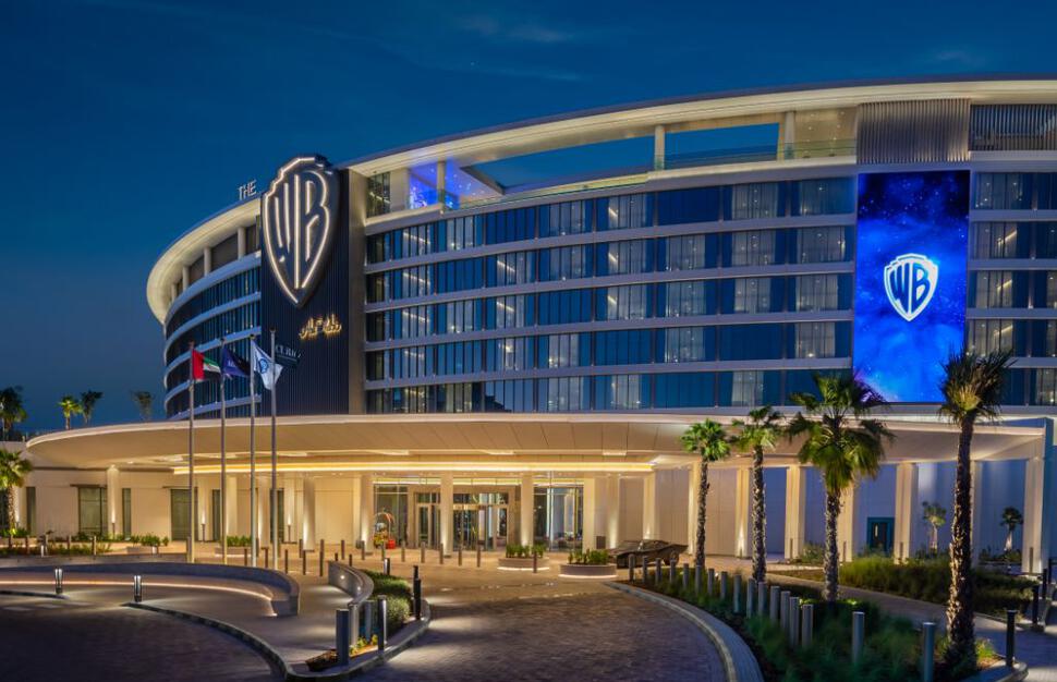 The-WB-Abu-Dhabi-Curio-Collection-by-Hilton-16.jpg