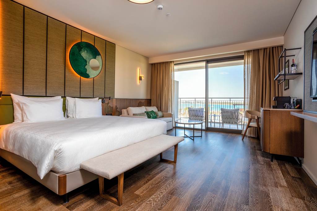BJV_85636_Anda_Barut_Collection_0524_125.jpg