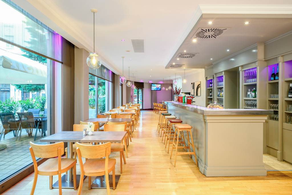 BUD_87889_Leonardo_Hotel_Budapest_0824_13.jpg
