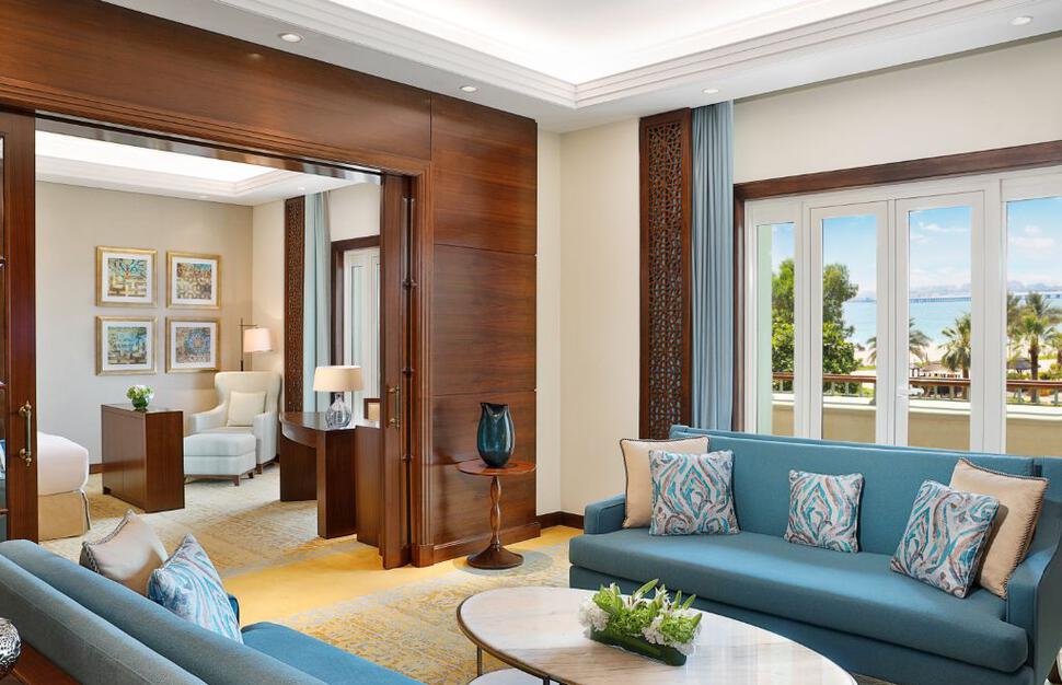 The-Ritz-Carlton-Dubai-6.jpg