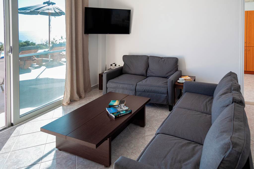 EFL_86517_Villa_Ionian_Dreaming_1123_11.jpg