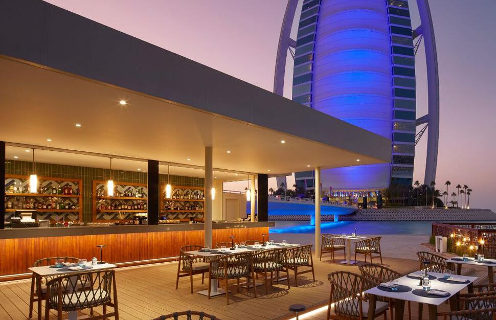 The-Jumeirah-Beach-Hotel-6.jpg