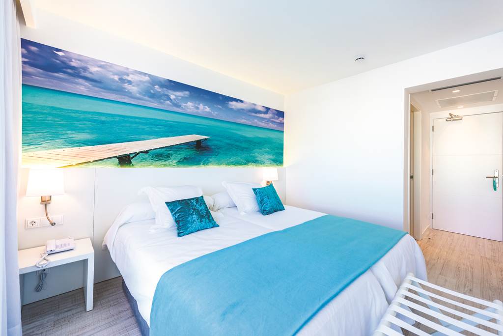 PMI_72990_Plaza_Beach_Santa_Ponsa_0615_03.jpg