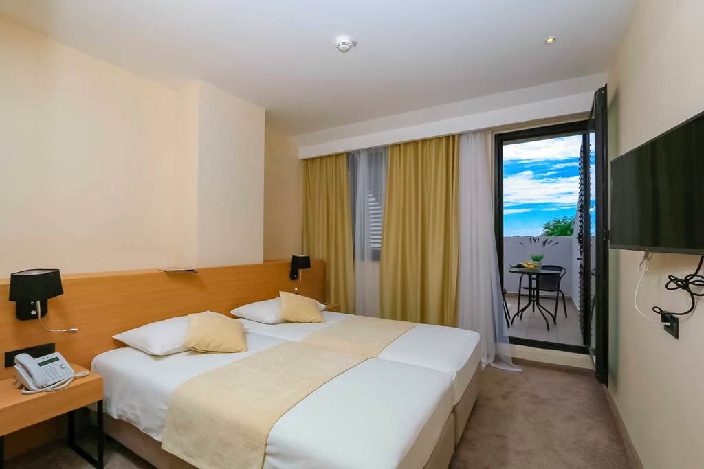DBV_70341_Hotel_Liburna_0820_03.jpg