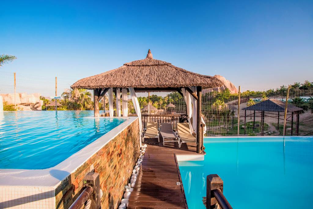 ALC_72808_Magic_Natura_Animal_Waterpark_&_Polynesian_Lodge_Resort_0222_02.jpg