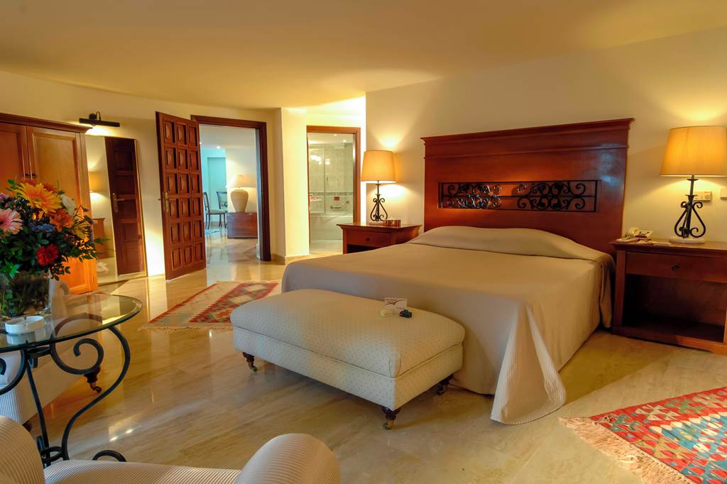 DLM_81543_Marti_Resort_1119_25.jpg