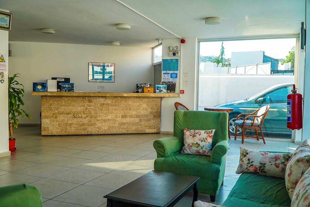 BJV_77347_Nagi_Beach_Hotel_0423_05.jpg