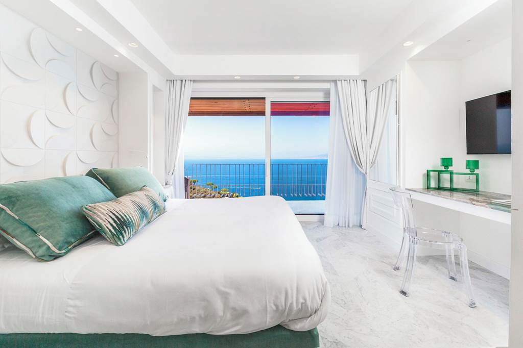 NAP_88869_Villa_Sorrento_Heights_0125_72.jpg