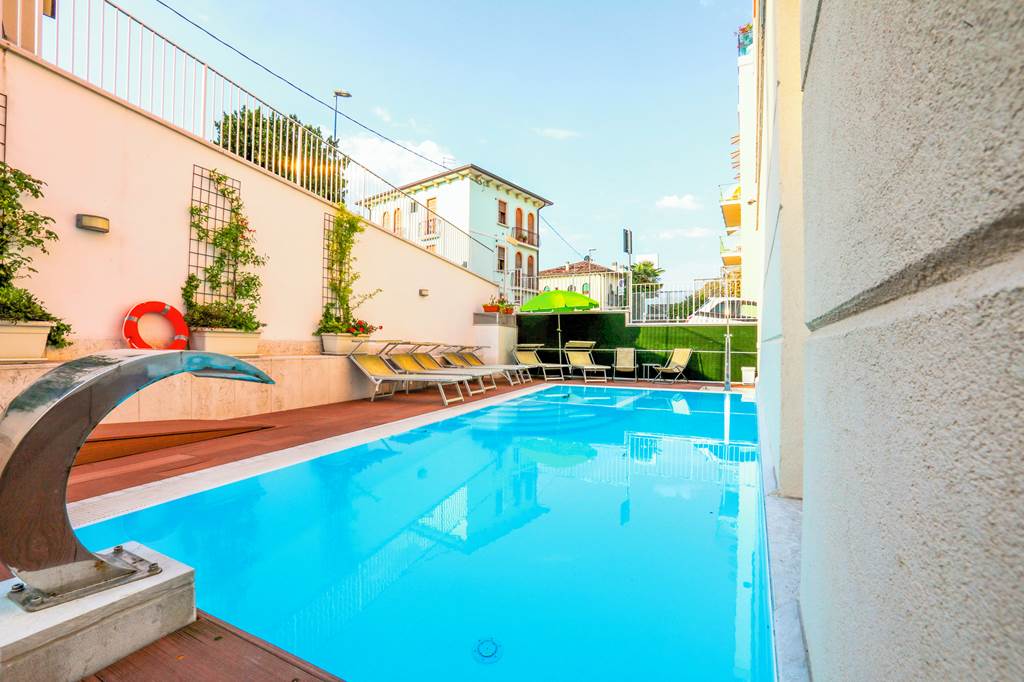 VRN_84491_Hotel_Villa_Anthea_1222_11.jpg
