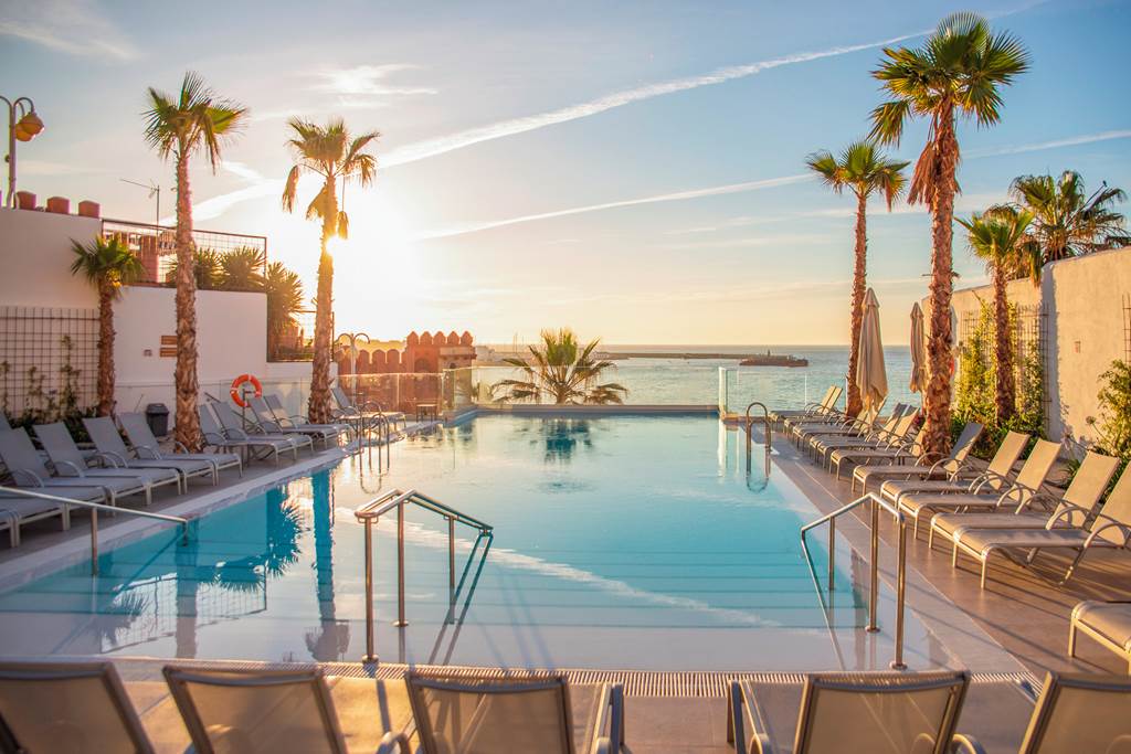 AGP_81432_Sentido_Benalmadena_Beach_1019_10.jpg