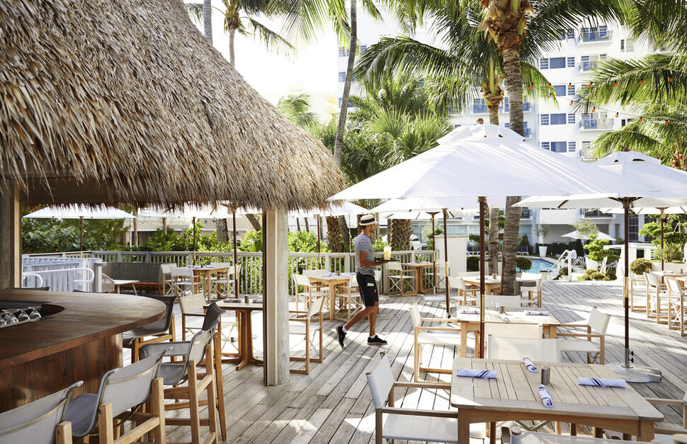 Cadillac-Hotel-Beach-Club-4.jpg