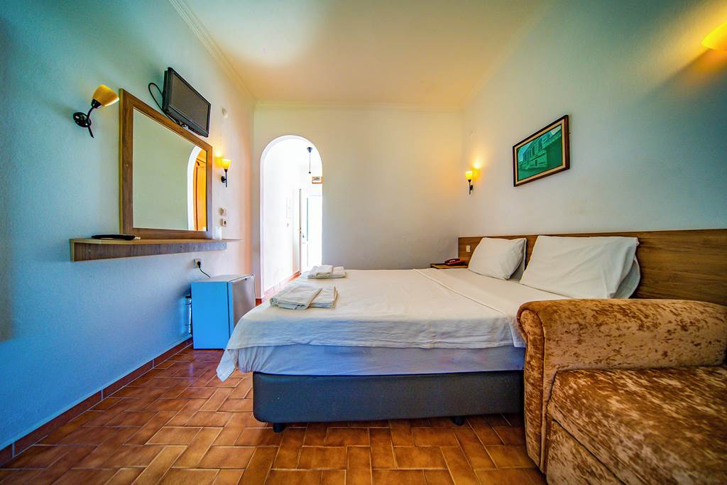 BJV_77347_Nagi_Beach_Hotel_0423_22.jpg