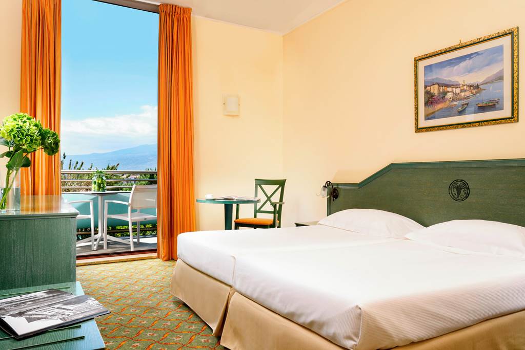 CTA_82942_UNAHOTELS_Naxos_Beach_Sicilia_0321_18.jpg