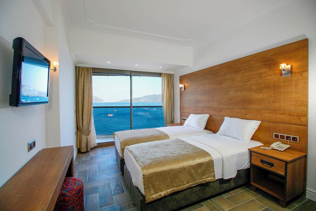DLM_84621_Aurasia_Beach_Hotel_1122_14.jpg