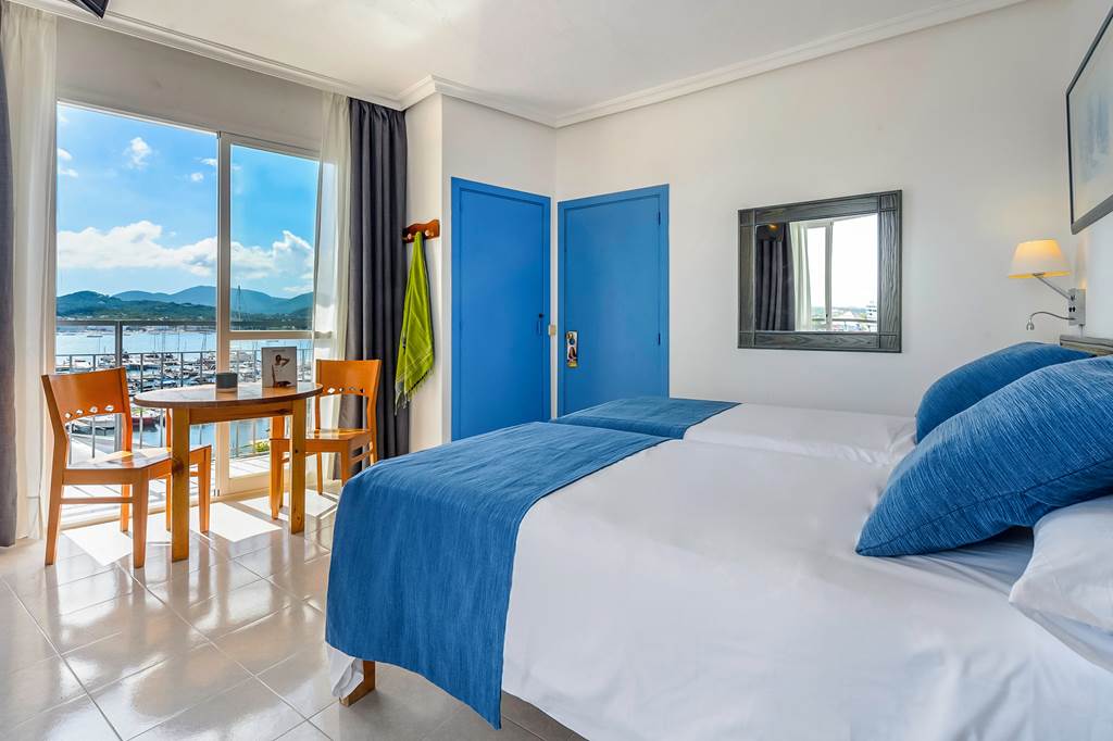 IBZ_74093_Aparthotel_Del_Mar_1119_01.jpg