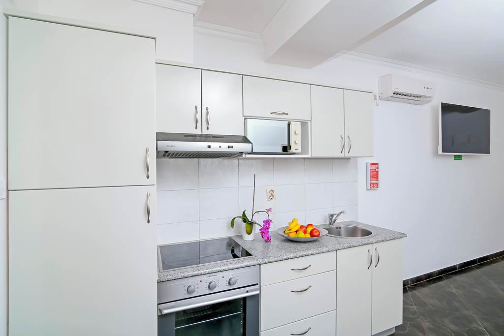 DBV_74660_Villa_Antea_Apartments_0820_05.jpg