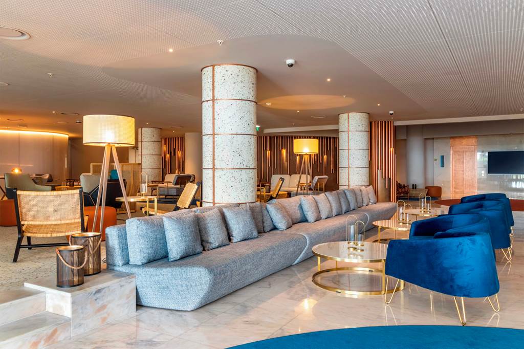 FNC_82808_Next_at_Savoy_Signature_0721_08.jpg