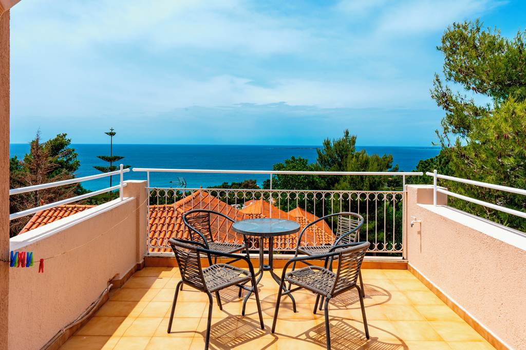 EFL_82540_Sunset_Paradise_Resort_0524_43.jpg