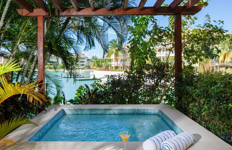 The-Landings-Resort-Spa-6.jpg