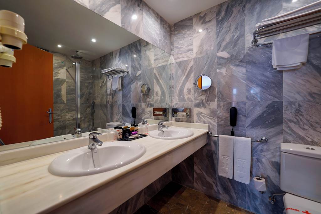 PMI_75_Hotel_Artmadams_1121_35.jpg