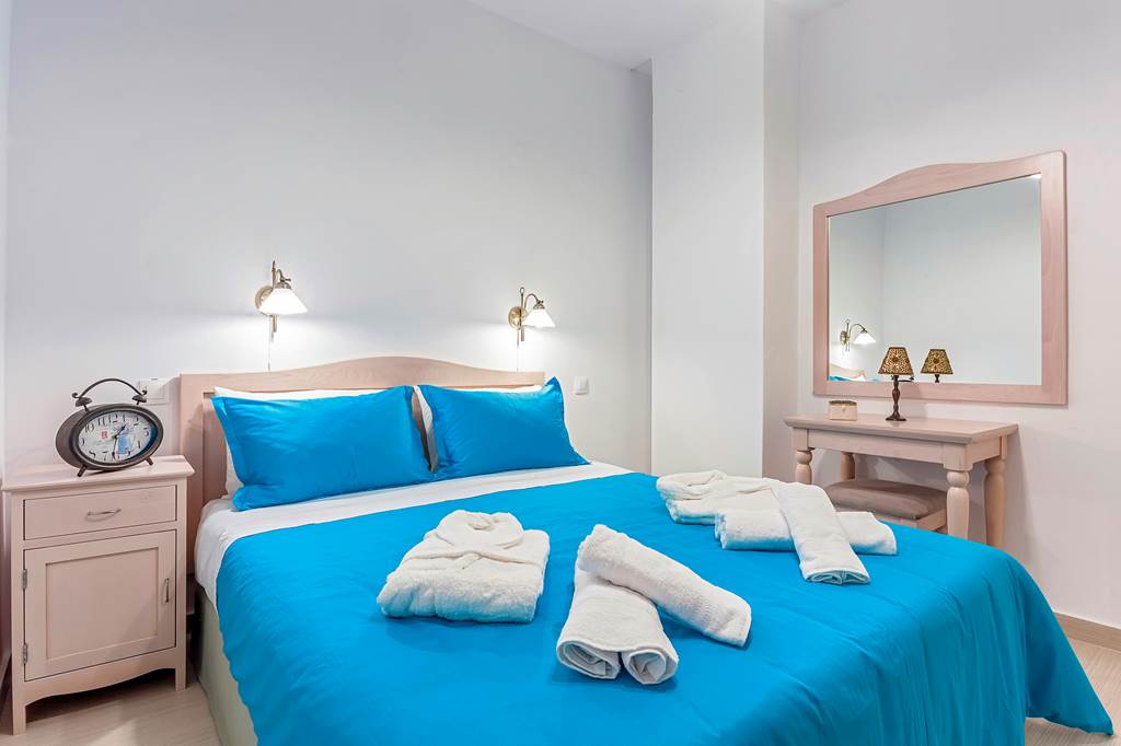JSI_82097_Stafylos_Suites_0120_06.jpg