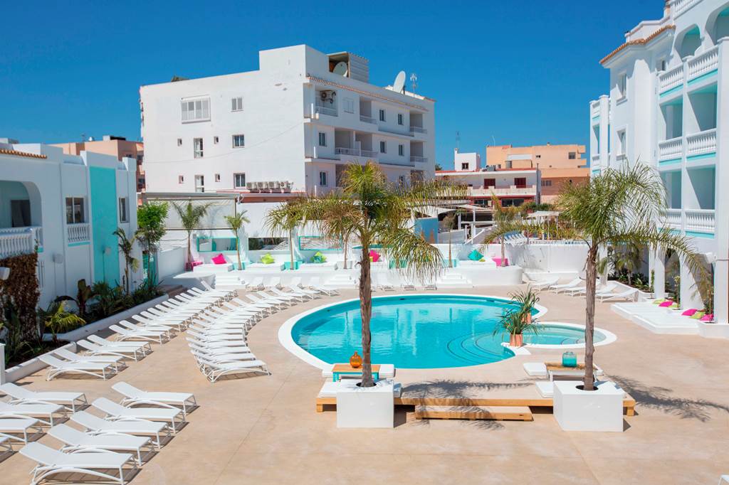 IBZ_85424_Beach_Star_Ibiza_0423_12.jpg
