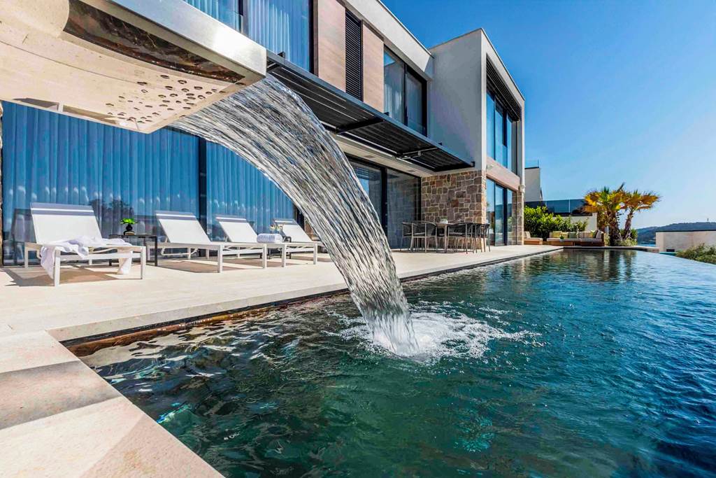 SPU_89088_Villa_Coastal_Bay_I_0225_02.jpg