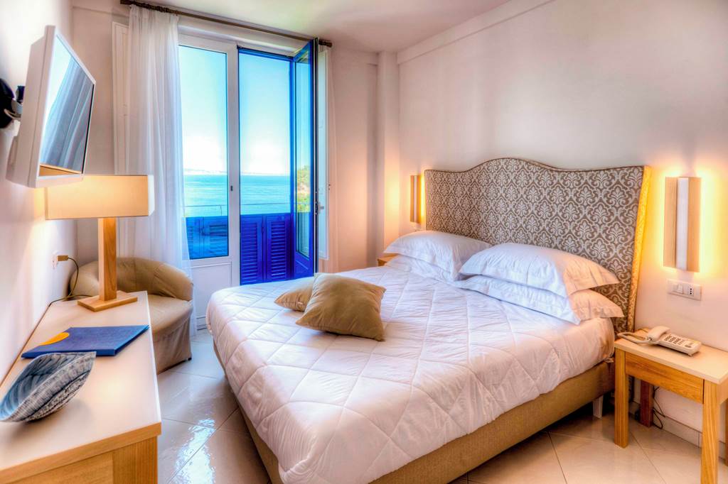 NAP_80154_Boutique_Hotel_Helios_0119_07.jpg