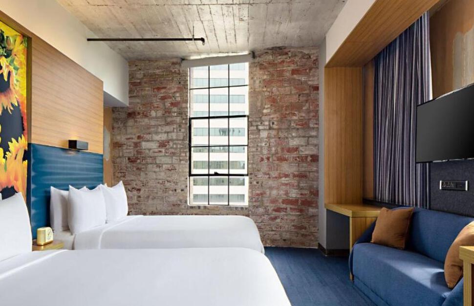 Aloft-Dallas-Downtown-2.jpg