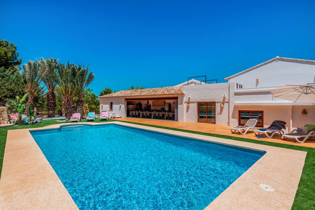 ALC_86295_Villa_Joan_Vista_1023_01.jpg
