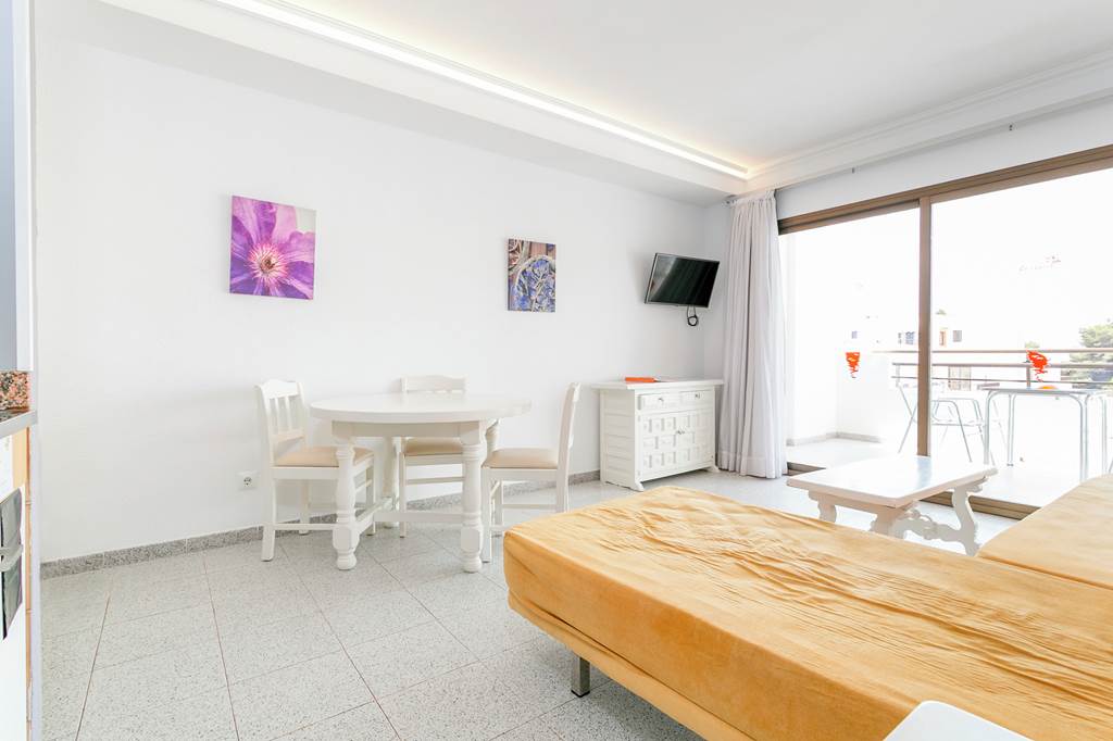 IBZ_71604_Casa_Luis_Apartments_0819_46.jpg