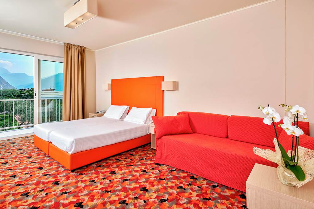 VRN_72922_Hotel_Royal_Village_1221_02.jpg