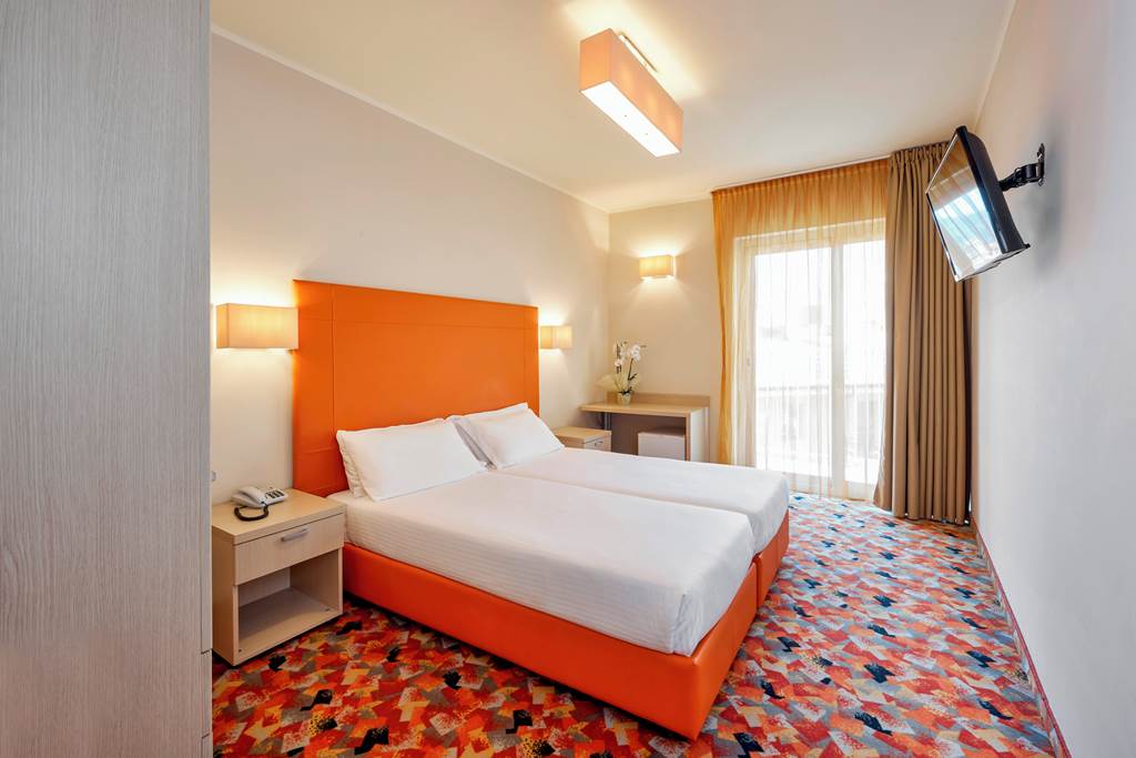 VRN_72922_Hotel_Royal_Village_1221_01.jpg