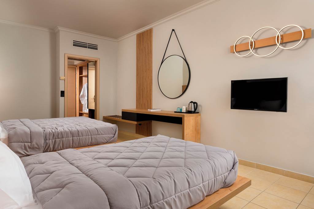 RHO_70367_Kresten_Palace_Hotel_0424_02.jpg