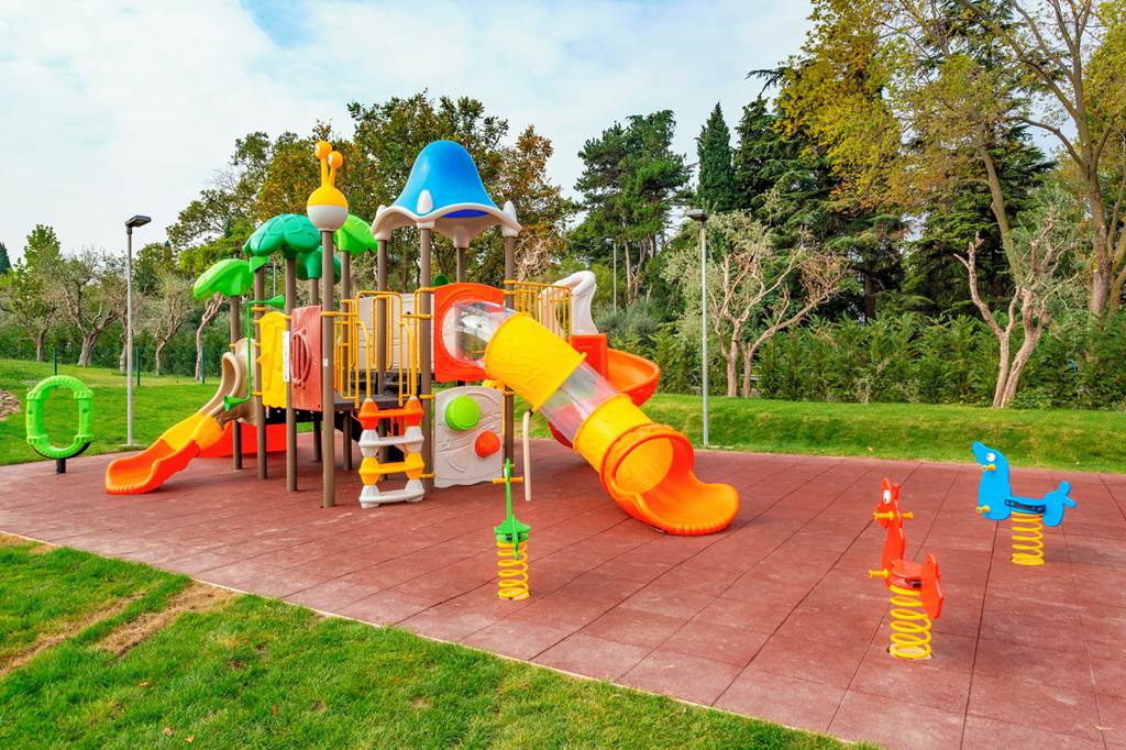 VRN_81143_Sisan_Family_Resort_0919_32.jpg