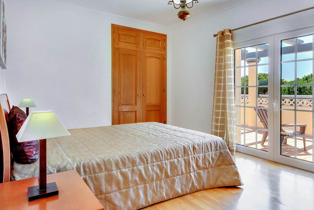 FAO_75148_Villa_Caly_1017_08.jpg