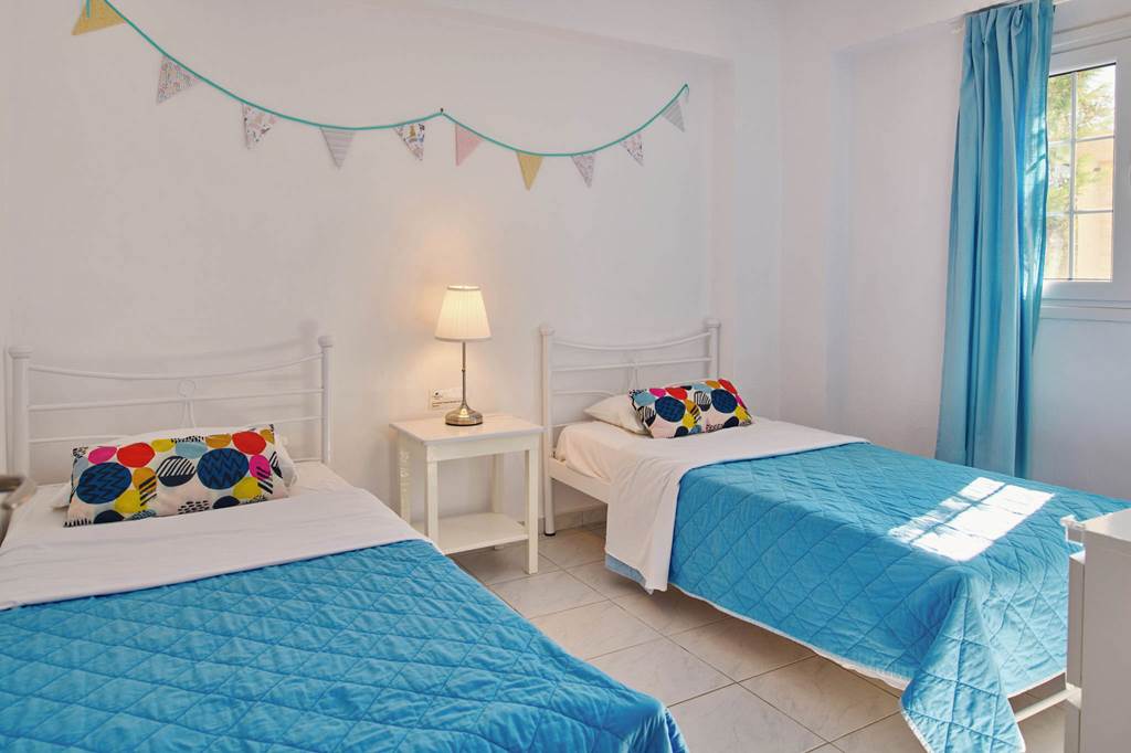 ZTH_88840_Villa_Periyali_Nefeli_0125_02.jpg