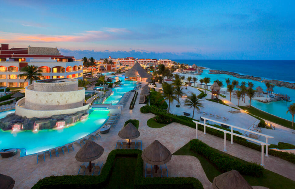 Hard-Rock-Hotel-Riviera-Maya-Hacienda-9.jpg