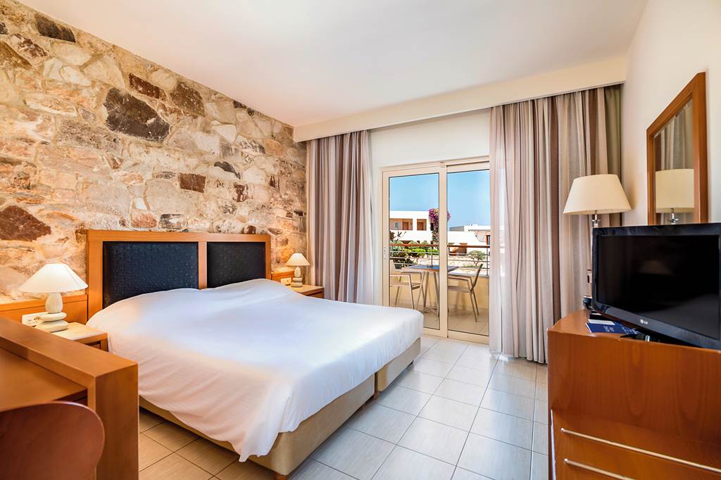CHQ_78523_Cretan_Dream_Royal_0322_03.jpg