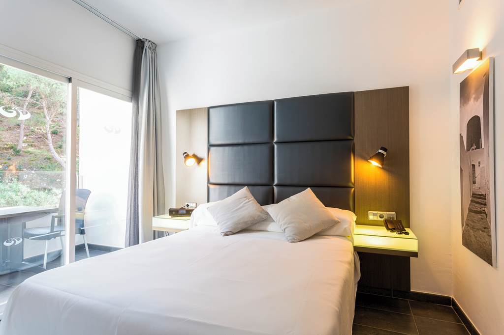 IBZ_74339_Palladium_Hotel_Cala_Llonga_0423_03.jpg