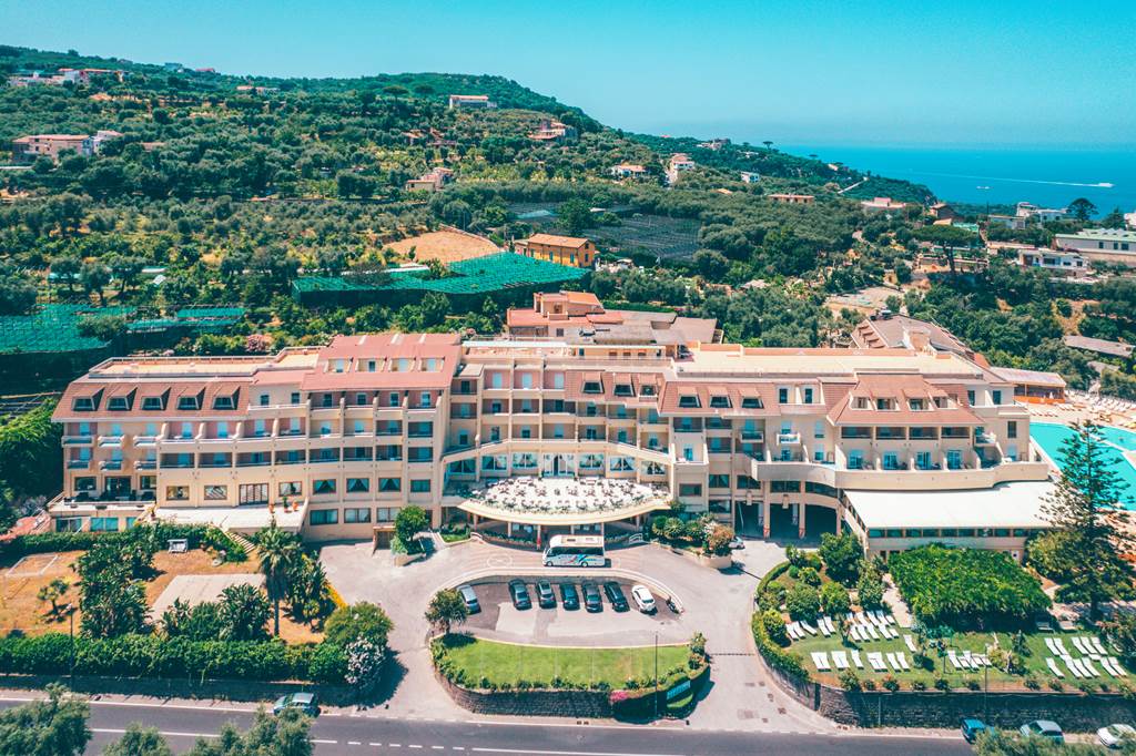 NAP_83043_Grand_Hotel_Vesuvio_NAP_0123_04.jpg